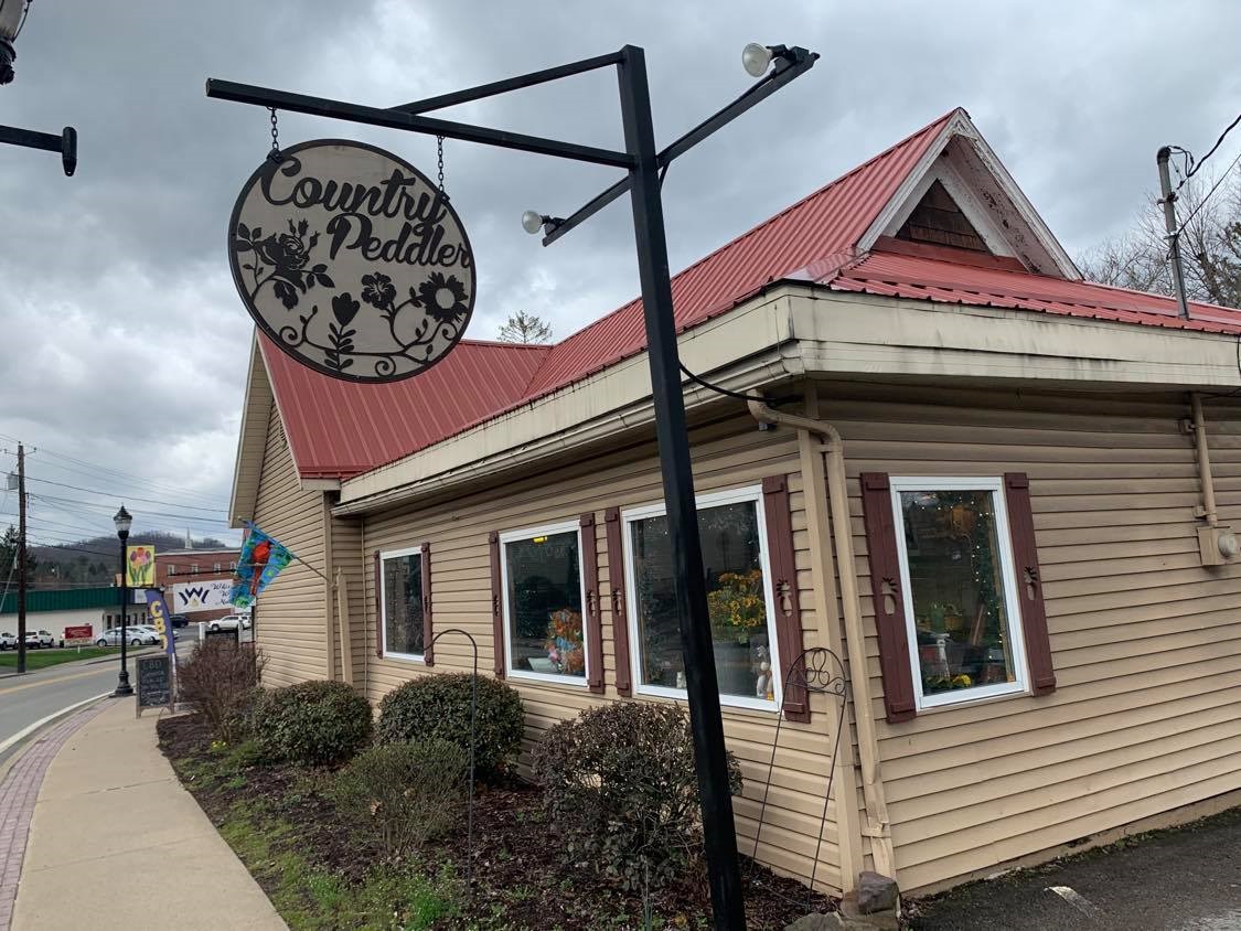 Nearly Three Decades Old, The Country Peddler Closes its Doors on East